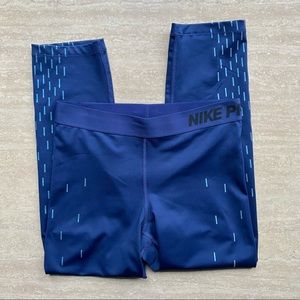 CLOSET CLOSING Nike Pro Combat Cropped Leggings
